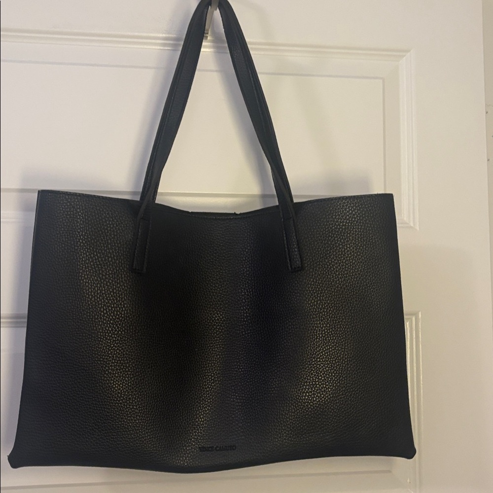 Vince Camuto Luck Tote black & gray large size one interior pocket everyday use - Picture 2 of 10